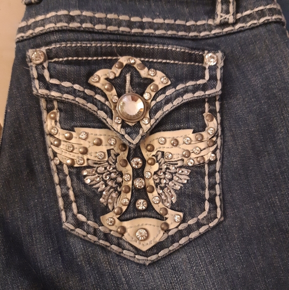 Jeans - Picture 2 of 4